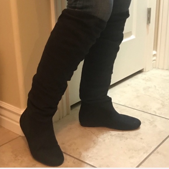 SOLDOlivia Miller OTK Classic Boots Black - Picture 6 of 6